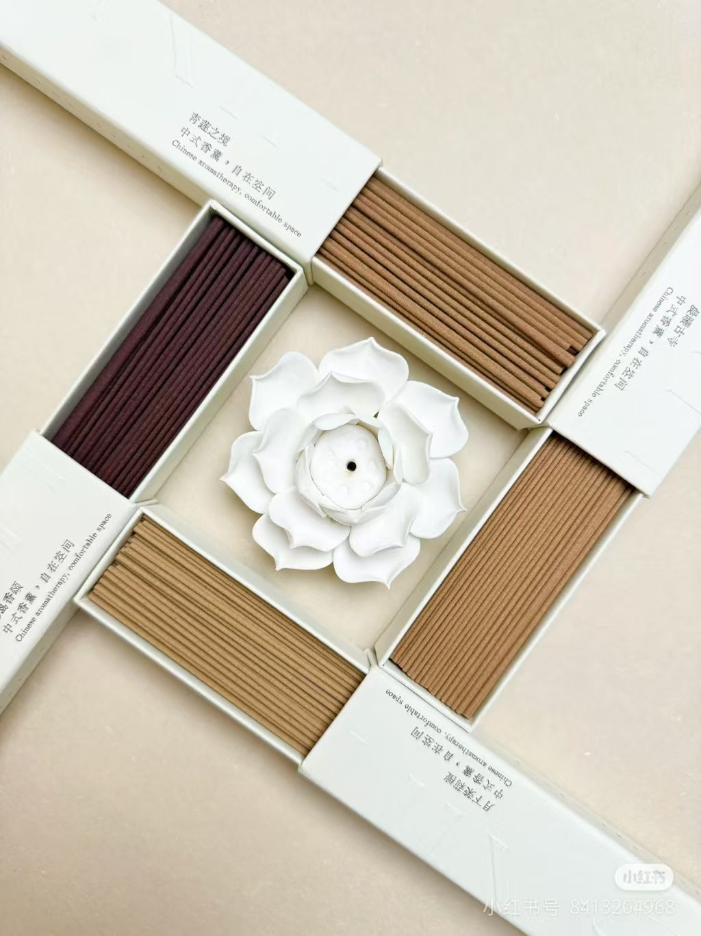 Handmade Ceramic White Lotus Incense Holder - Minimalist Incense Tray for Sandalwood and Agarwood, Decorative Gift Piece