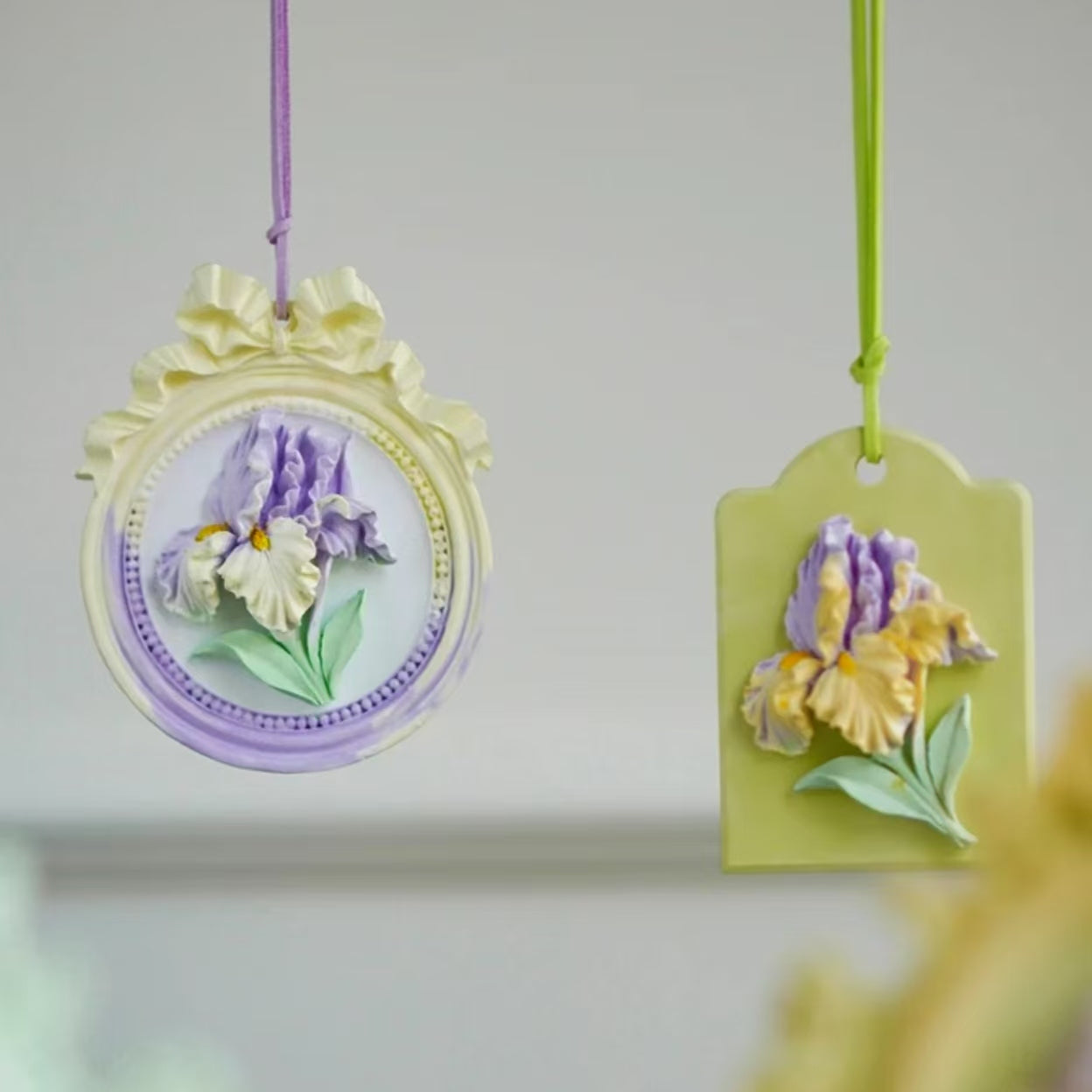 Iris Flower Silicone Mold for DIY Aromatherapy Candles, Fragrance Sachets, and Home Décor